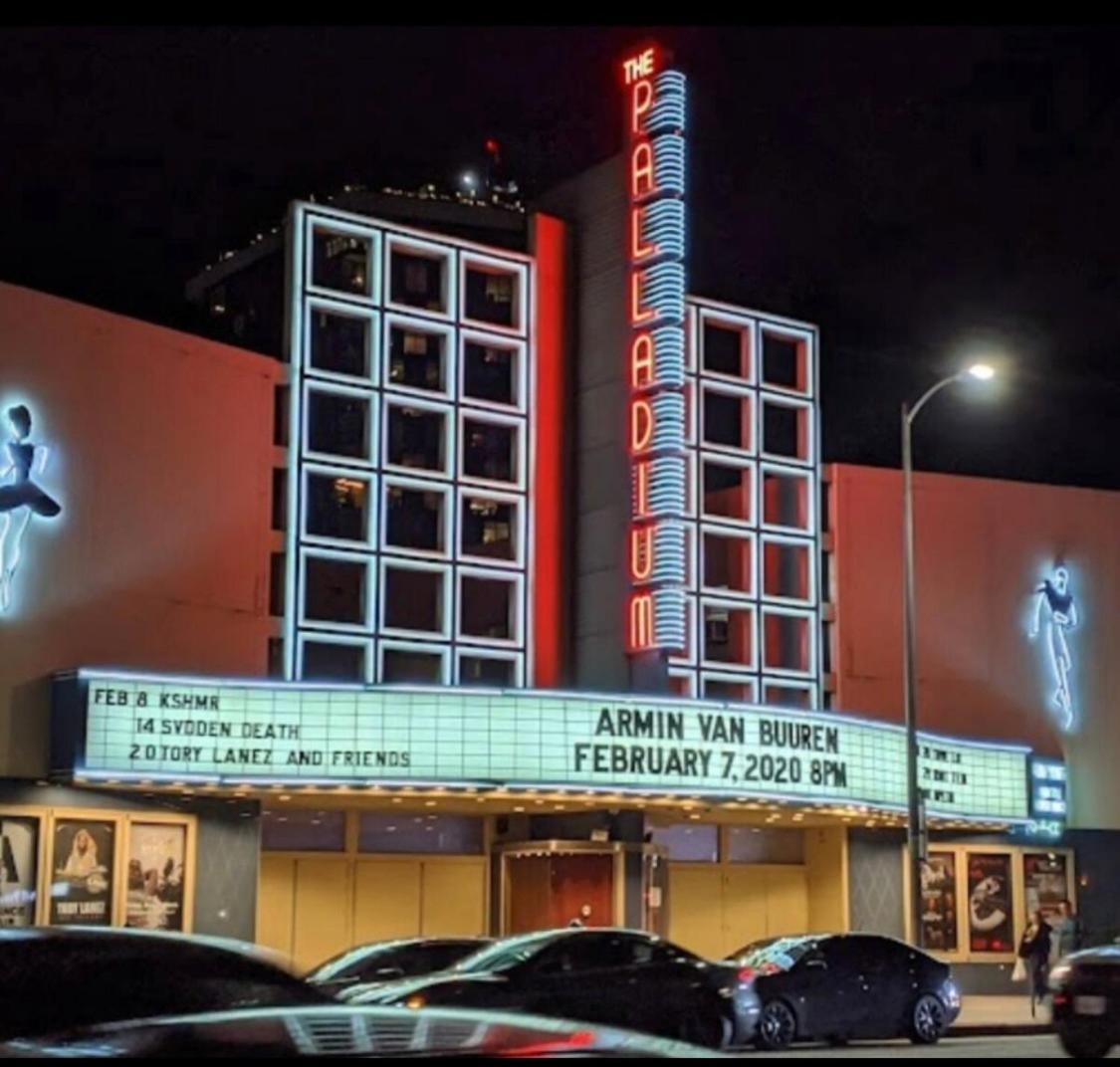Walk Of Fame Upscale Hollywood 2bedroom 2bath Pool, Sky Lounge, Free Parking Los Ángeles