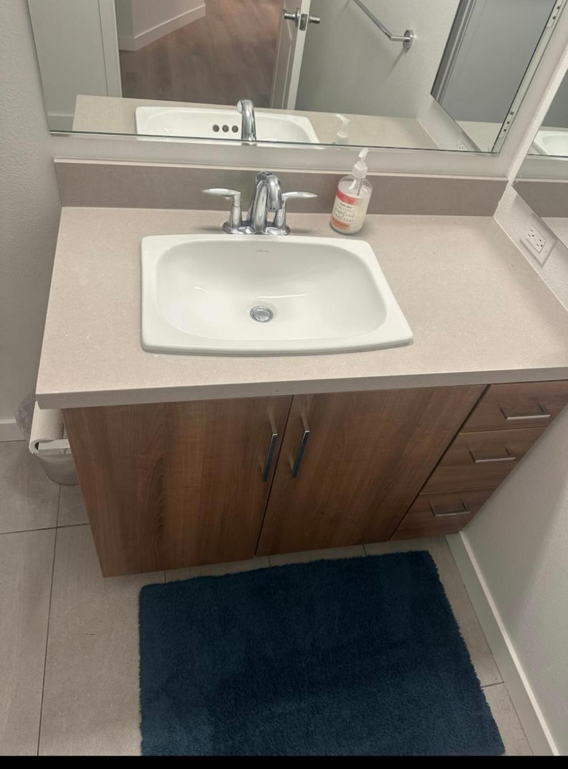 Walk Of Fame Upscale Hollywood 2bedroom 2bath Pool, Sky Lounge, Free Parking Apartment Los Angeles